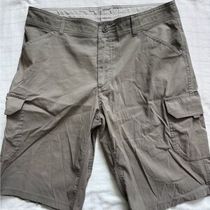 Kuhl Men's Khaki Cargo Shorts 38